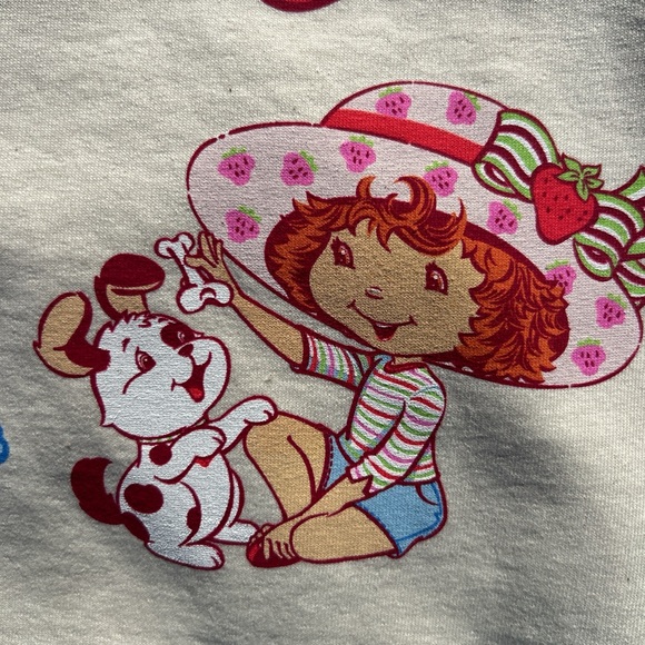 Strawberry shortcake t-Shirt size large - Picture 5 of 7